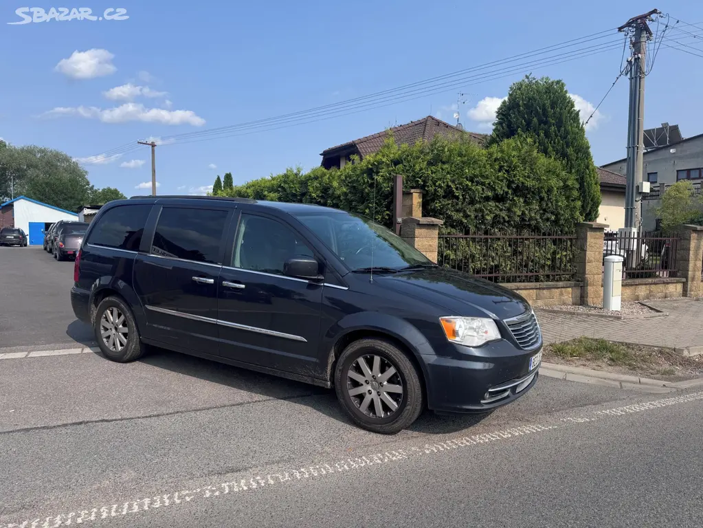 Chrysler Town Country 3,6 RT DVD Stown Kůže 2014